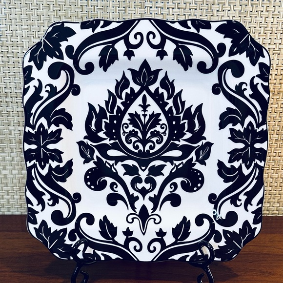 🌟2xHP🌟Muse Damask Black & White Floral Print Porcelain Dish 11" by 222 Fifth - Picture 2 of 6